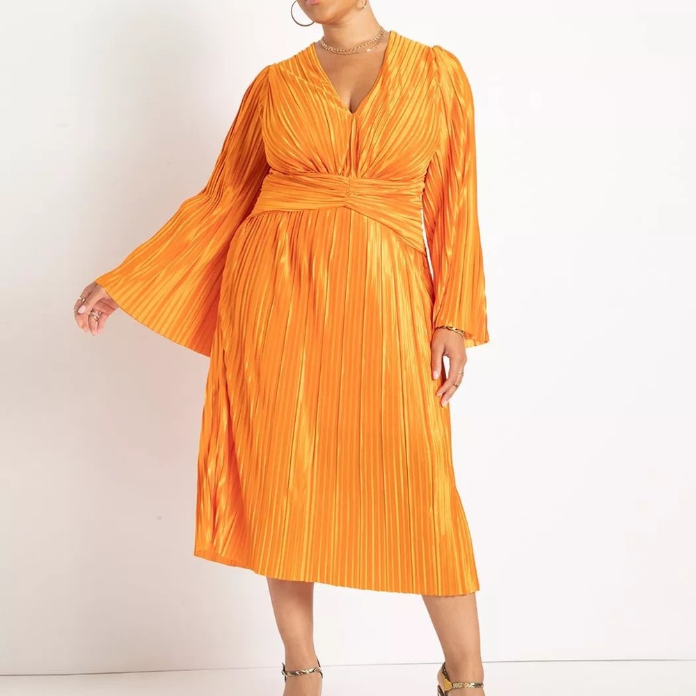 Eloquii Plisse Dress With Twist Detail